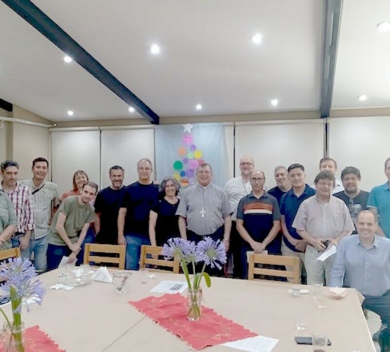 Brindis navideño de los obispos de la Diócesis junto a periodistas de Quilmes, Varela y Berazategui