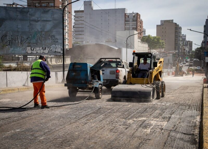 Quilmes: siguen avanzando los trabajos de reconstrucción integral del puente 14 de Agosto