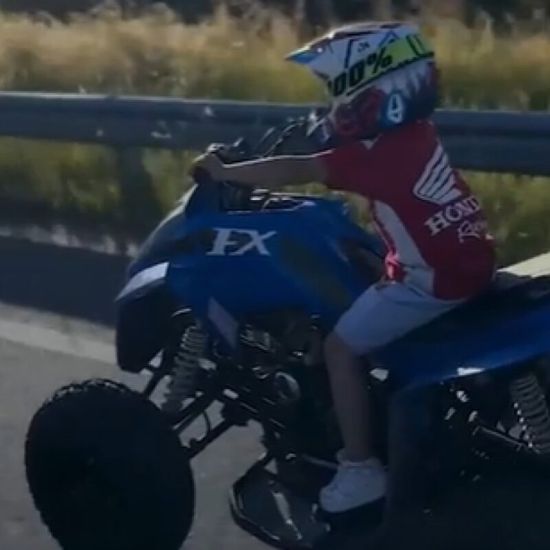 La Provincia inhabilitó a un padre que permitió conducir a su hijo de 5 años en la ruta