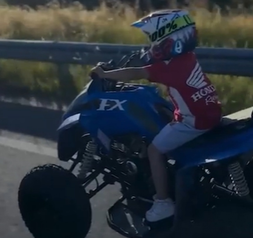 La Provincia inhabilitó a un padre que permitió conducir a su hijo de 5 años en la ruta