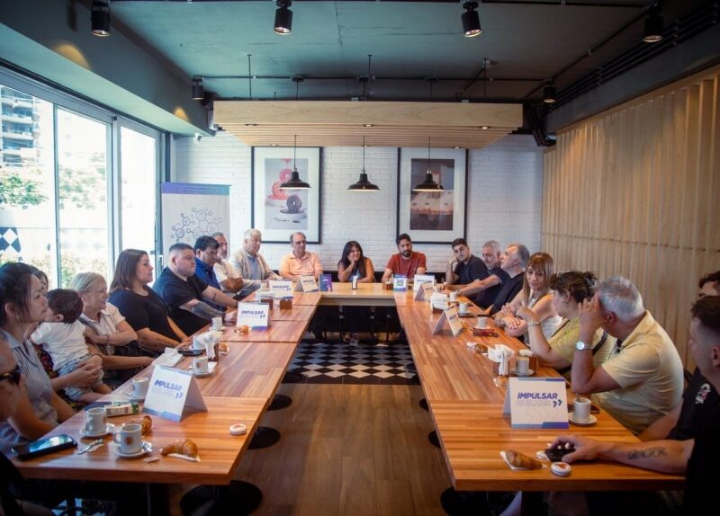 Entregaron certificados de habilitación y aptitud ambiental a comercios y fábricas de Quilmes