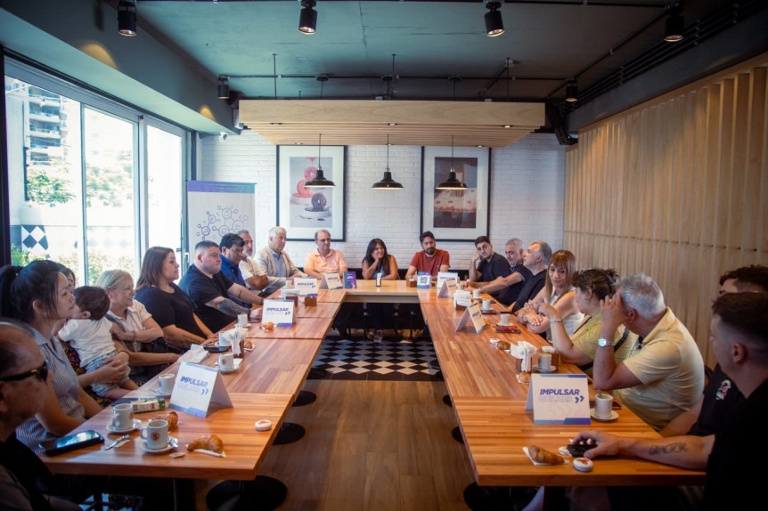 Entregaron certificados de habilitación y aptitud ambiental a comercios y fábricas de Quilmes