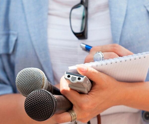 APeRA rechaza la “decisión intempestiva” del Gobierno de derogar el Estatuto del Periodista