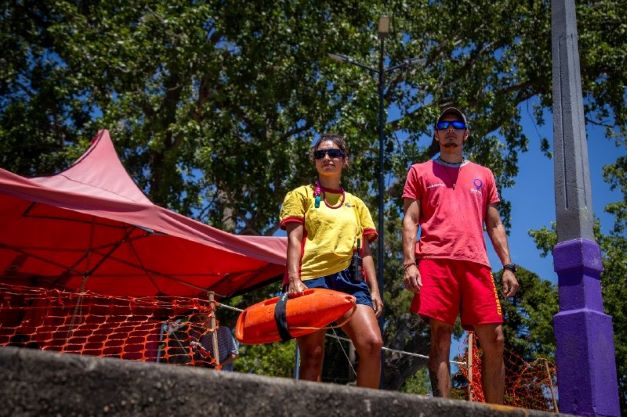 Héroes anónimos: guardavidas evitó una tragedia en la ribera de Quilmes