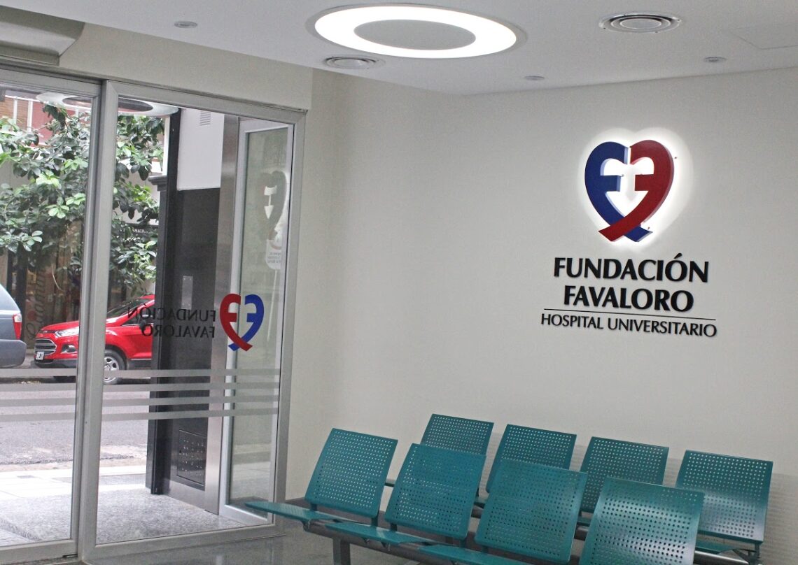 Hospital Universitario Fundación Favaloro: Primera reparación de válvula mitral asistida por robot en Argentina