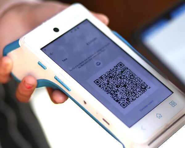 Le vaciaron la cuenta tras robarle el celular: el banco tiene que pagarle a la víctima