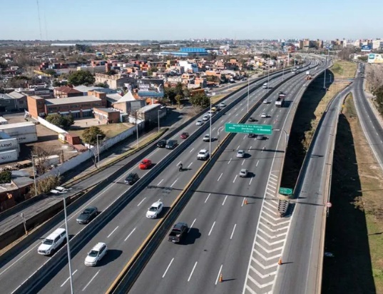 Comenzaron a ampliar la Autopista Buenos Aires-La Plata y piden precaución en un importante tramo