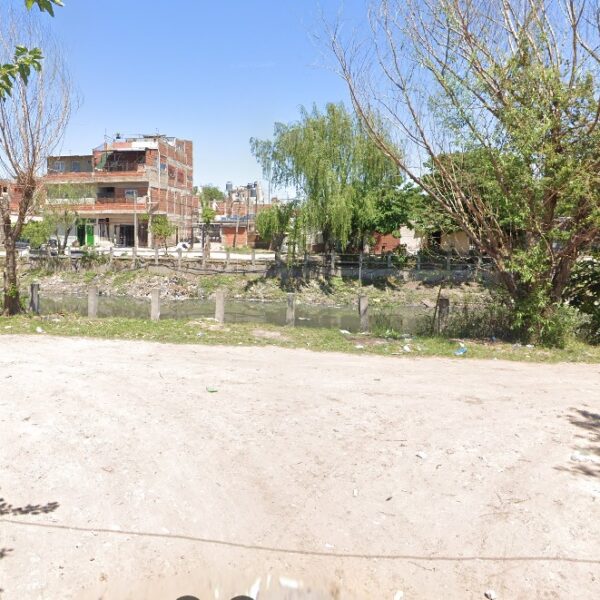 La Cañada: hirió a su pareja y a su suegra, se atrincheró con su bebé y fue reducido por personal policial