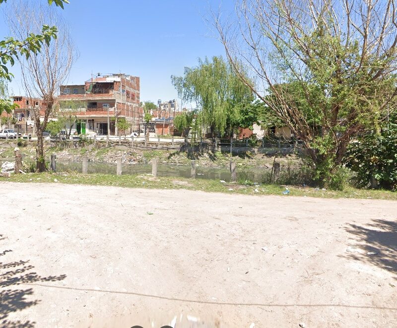 La Cañada: hirió a su pareja y a su suegra, se atrincheró con su bebé y fue reducido por personal policial