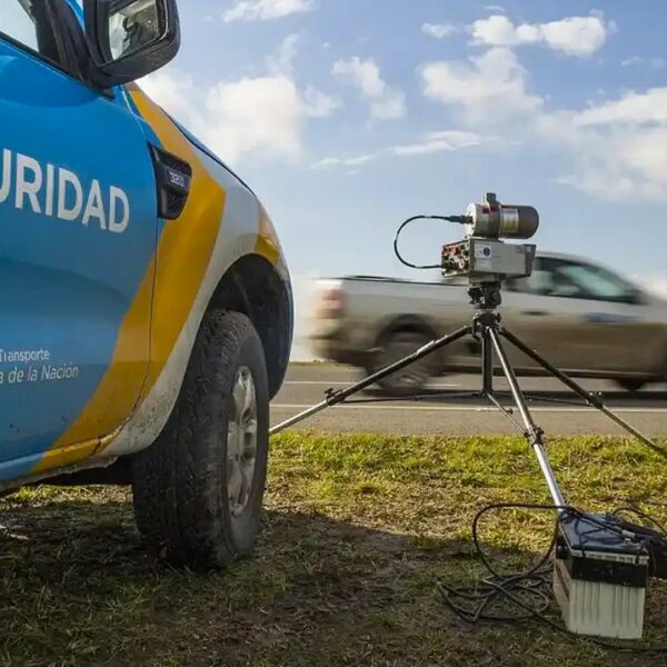 Alertan por fotomultas y ubicación de radares en la Ruta 2