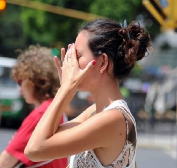 Más de cien personas fueron atendidas por golpes de calor en la Ciudad de Buenos Aires