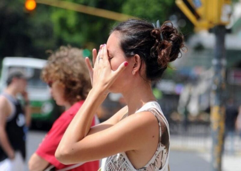 Más de cien personas fueron atendidas por golpes de calor en la Ciudad de Buenos Aires