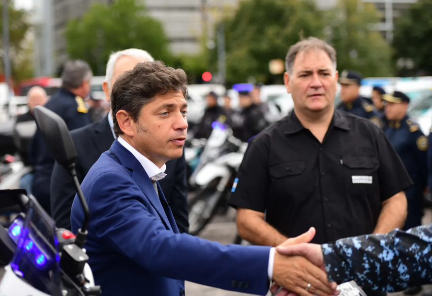Bondarenko culpó a Kicillof por la ola de entraderas en Florencio Varela: “destrozaron a la policía”