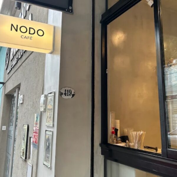 Clausuraron una cafetería del centro de Quilmes por falta de habilitación y uso indebido del espacio público