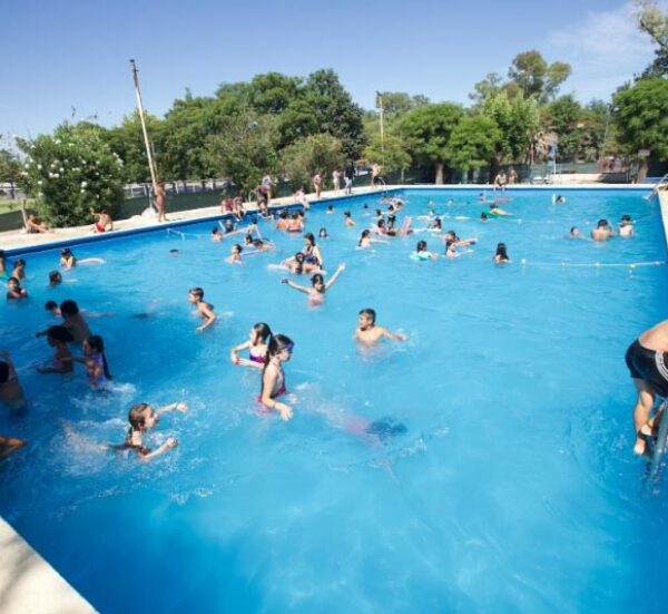 Más de 220 mil niñas, niños y adolescentes disfrutan de una nueva edición de “Escuelas Abiertas en Verano”