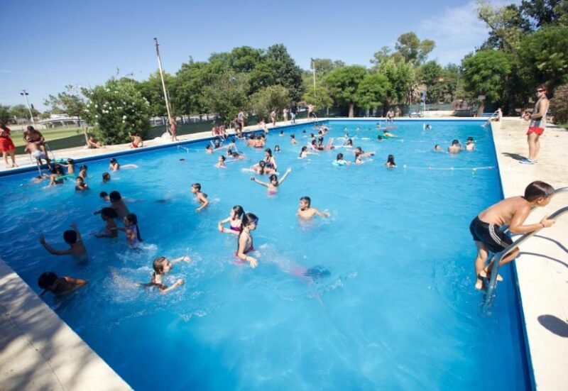 Más de 220 mil niñas, niños y adolescentes disfrutan de una nueva edición de “Escuelas Abiertas en Verano”