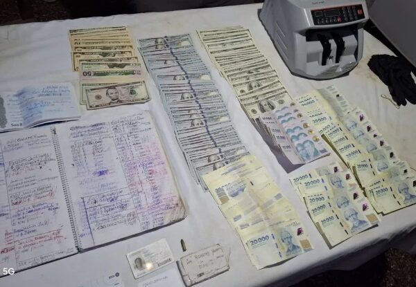 Desbaratan a un usurero extorsionador: prestaba dinero y les retenía las tarjetas de crédito a sus víctimas