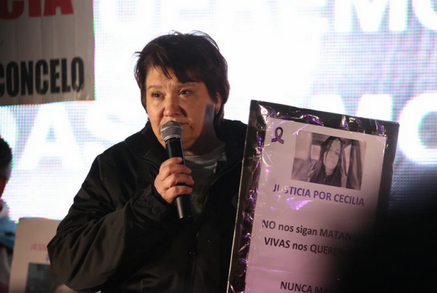 La madre de Cecilia Strzyzowski afirmó que la prisión perpetua al clan Sena “es un pasito más”