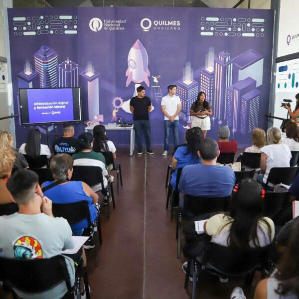 Quilmes: el Municipio impulsa un taller de alfabetización digital