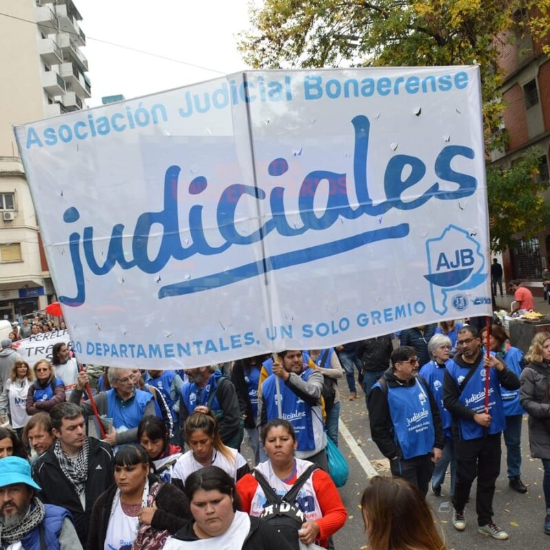 Judiciales bonaerenses reclaman una «urgente» convocatoria a paritarias