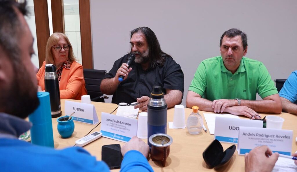 Paritaria: Kicillof les propuso un 2% de aumento y los docentes lo rechazaron