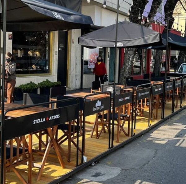 Quilmes: ya no se permiten instalar nuevos decks y avanza un proyecto para retirarlos