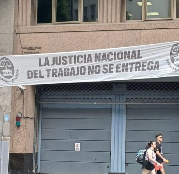 La Unión de Empleados Judiciales de la Nación se movilizó contra el traspaso del fuero laboral a la Ciudad de Buenos Aires