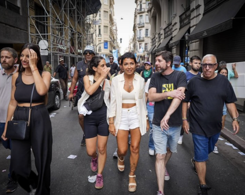 Mayra Mendoza cuestionó la reforma laboral y comparó el contexto actual con 2017