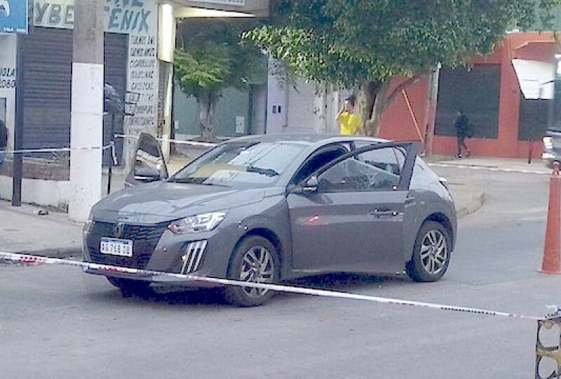 Bernal Oeste: delincuentes balearon a un hombre para robarle