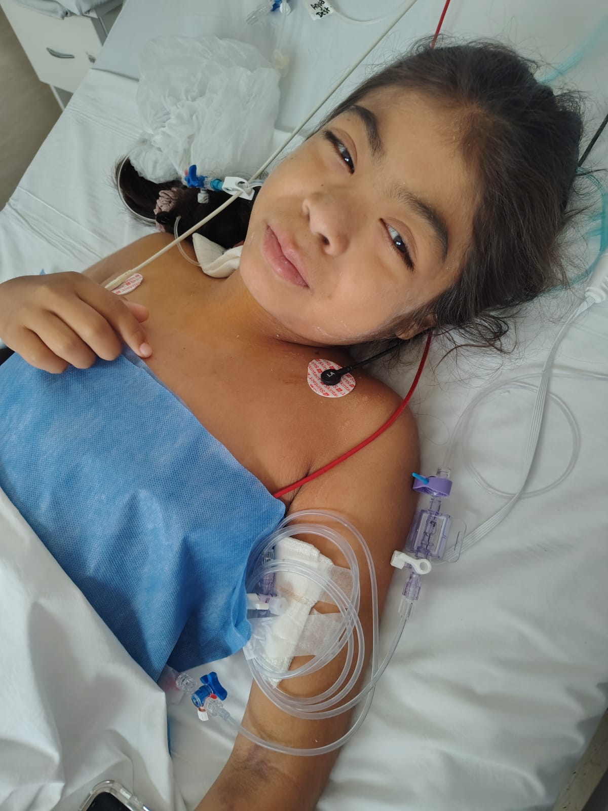 Nahiara recibió un trasplante renal y su familia necesita acondicionar su casa para que siga la recuperación