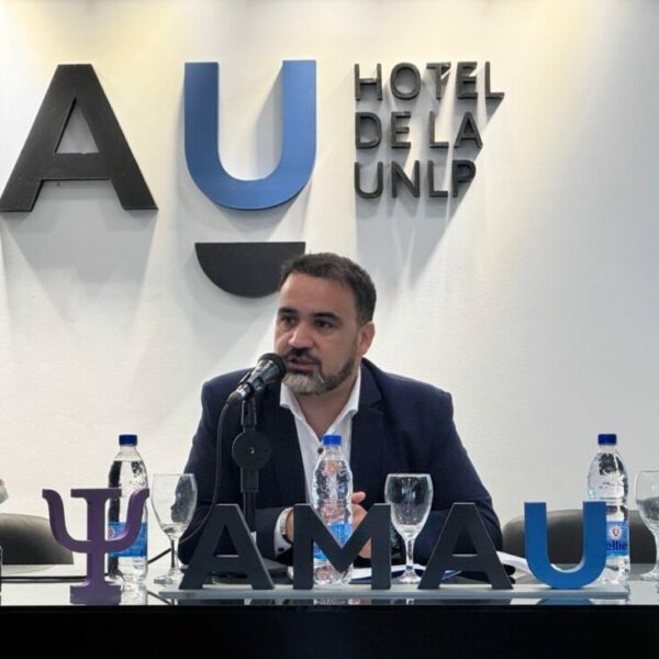 Proponen la educación digital para prevenir el grooming y delitos contra infancias