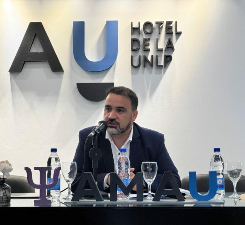 Proponen la educación digital para prevenir el grooming y delitos contra infancias