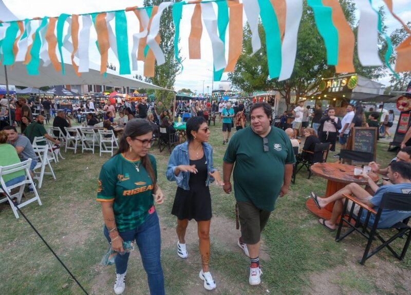 Exitosa edición de la Feria de la Cerveza en el Parque Lineal Don Bosco