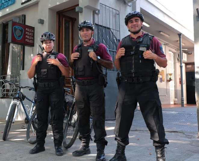 Piden equipar a los policías de la Ciudad con cámaras corporales