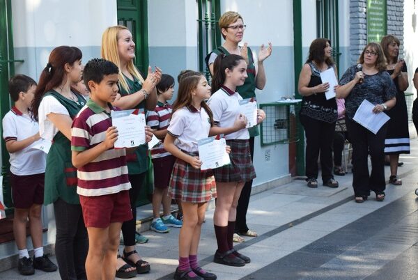 Provincia: colegios privados advierten que la situación es «crítica» y piden autorización para aumentar cuotas