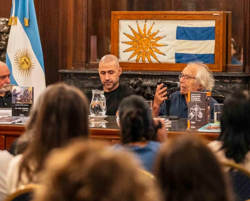 Homenajearon a Pérez Esquivel en la Legislatura
