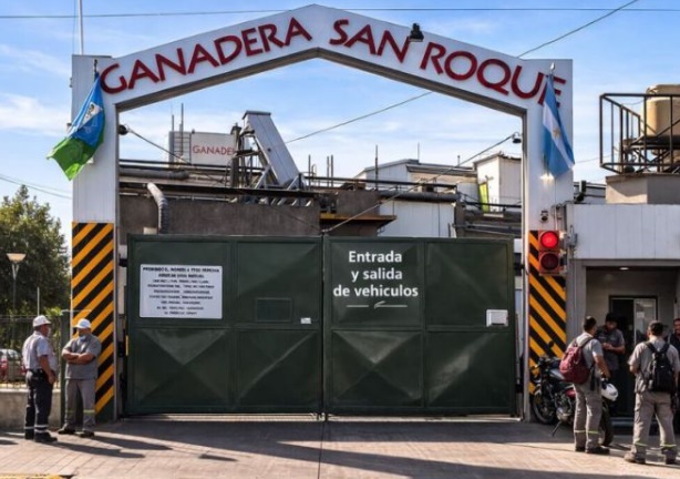 Crisis sin fondo en las industrias: cerró un frigorífico y despidieron a 140 personas