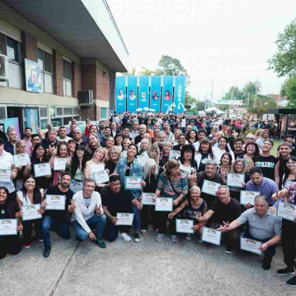 Mayra Mendoza asumió un nuevo mandato en el PJ de Quilmes