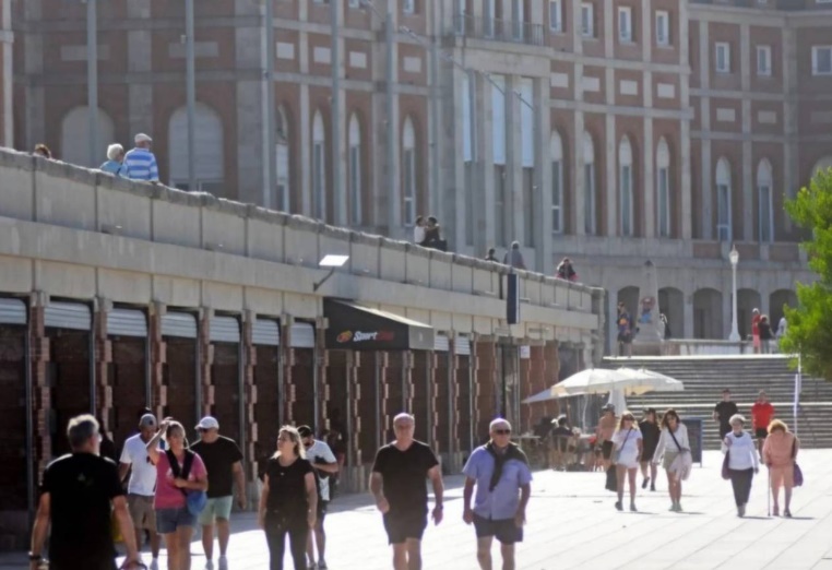 Temporada “regular” en Mar del Plata: menos consumo y ocupación hotelera de hasta 70 %