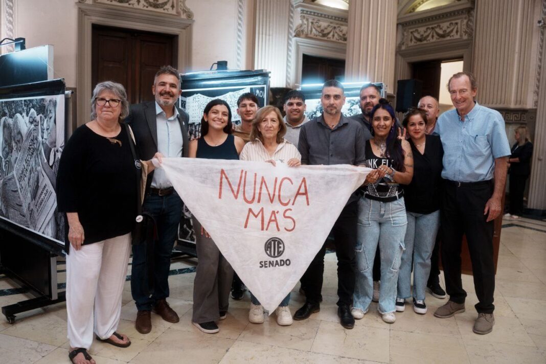 El Senado bonaerense inauguró una muestra fotográfica en el Mes de la Memoria