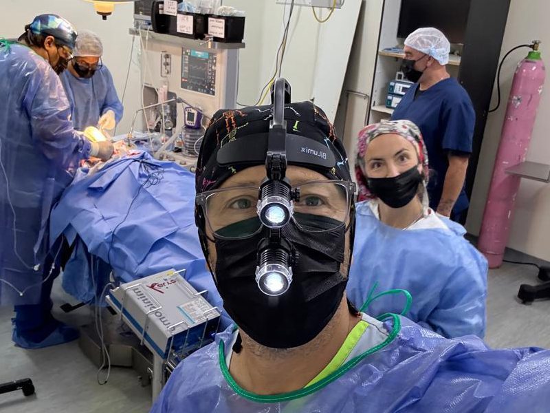 Histórica cirugía en la Unidad 22 de Olmos: extirparon un tumor facial de gran tamaño en una intervención inédita