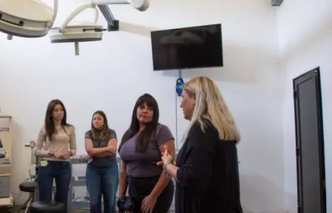 Eva Mieri y funcionarios visitaron la ONG Caballos de Quilmes