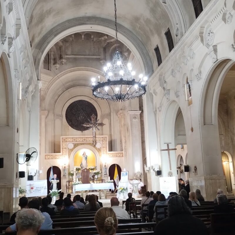 Emotivo recuerdo al Papa Francisco en la Catedral de Quilmes