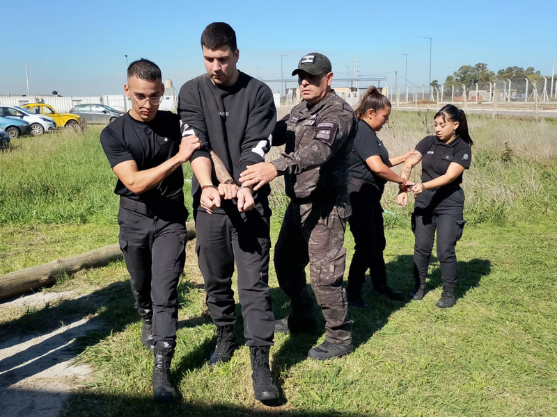 Capacitación técnica para agentes penitenciarios de Florencio Varela