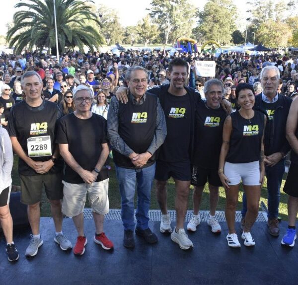 Mayra Mendoza participó de una maratón solidaria en La Plata y destacó el rol del deporte