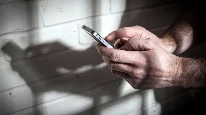 Autorizaron la instalación de bloqueadores de celulares en cárceles federales