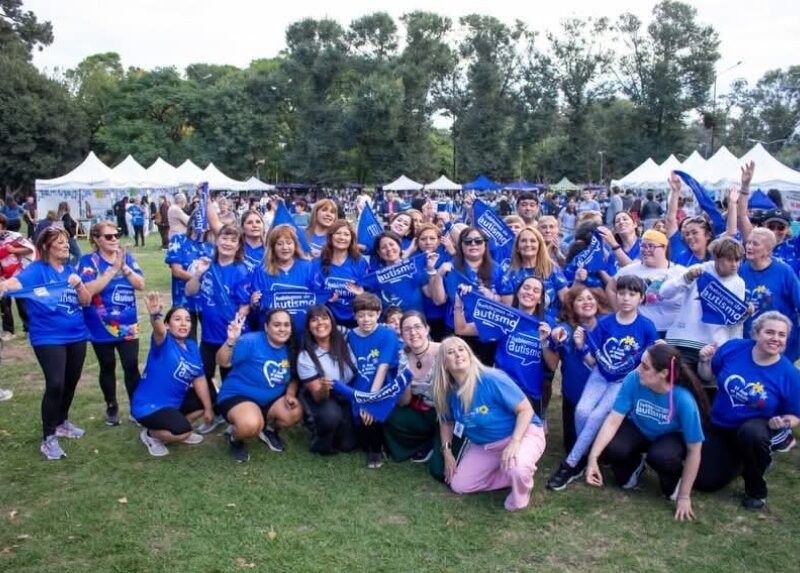 Mayra Mendoza y Eva Mieri participaron de una jornada por el día de concientización sobre el autismo