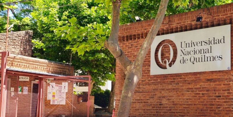 Amenaza de bomba en la UNQ: evacuaron el predio