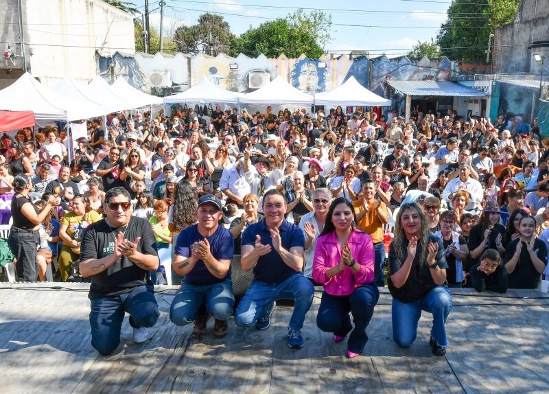 Watson encabezó la apertura de los talleres culturales 2026 en Florencio Varela