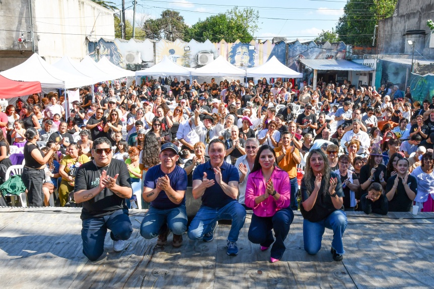 Watson encabezó la apertura de los talleres culturales 2026 en Florencio Varela